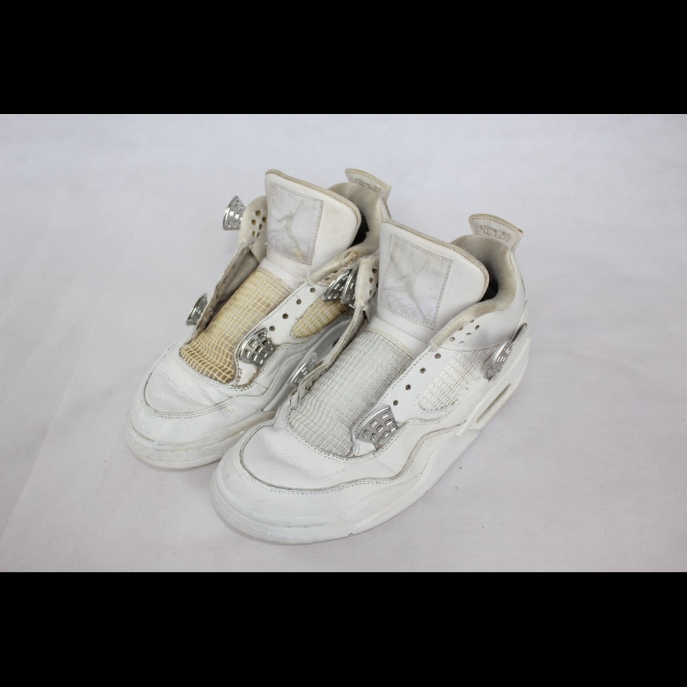 Jordan 4 Pure Money Size 8.5